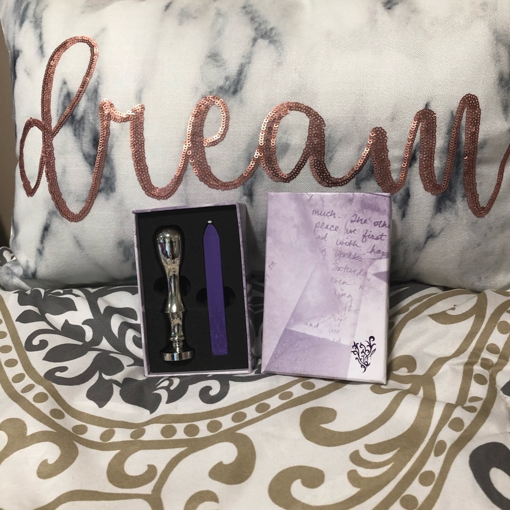 Younique wax sealer